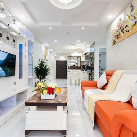 Scenic Valley Serviced Apartment Ho Chi Minh-staden Exteriör bild